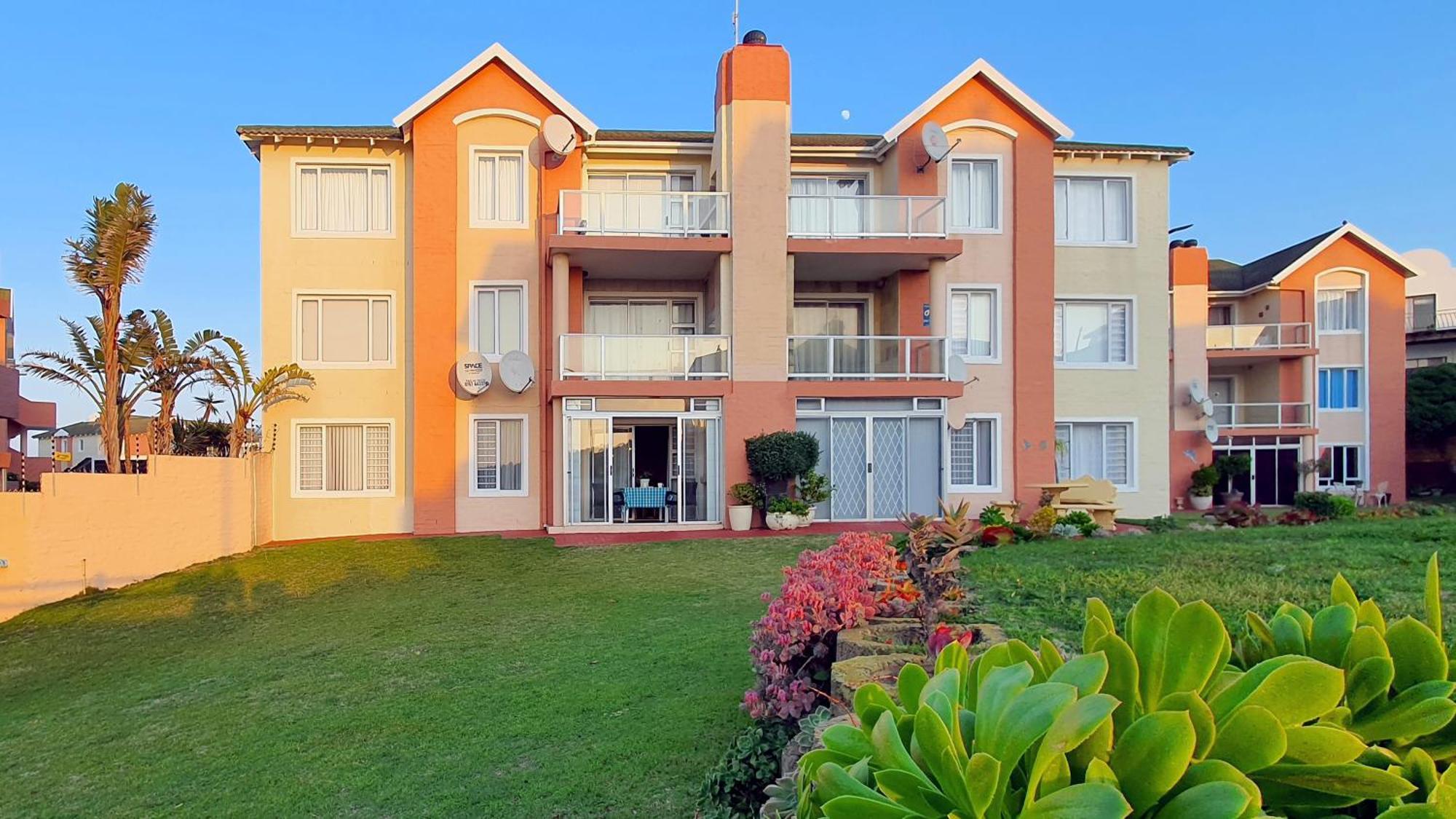 Escape To Paradise: Beachside Apartment Jeffreys Bay Bagian luar foto